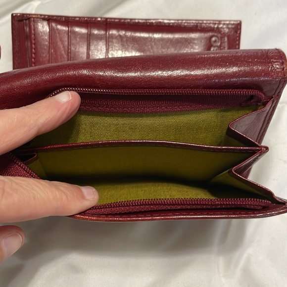HOBO Vintage Red Leather Wallet - Picture 6 of 11